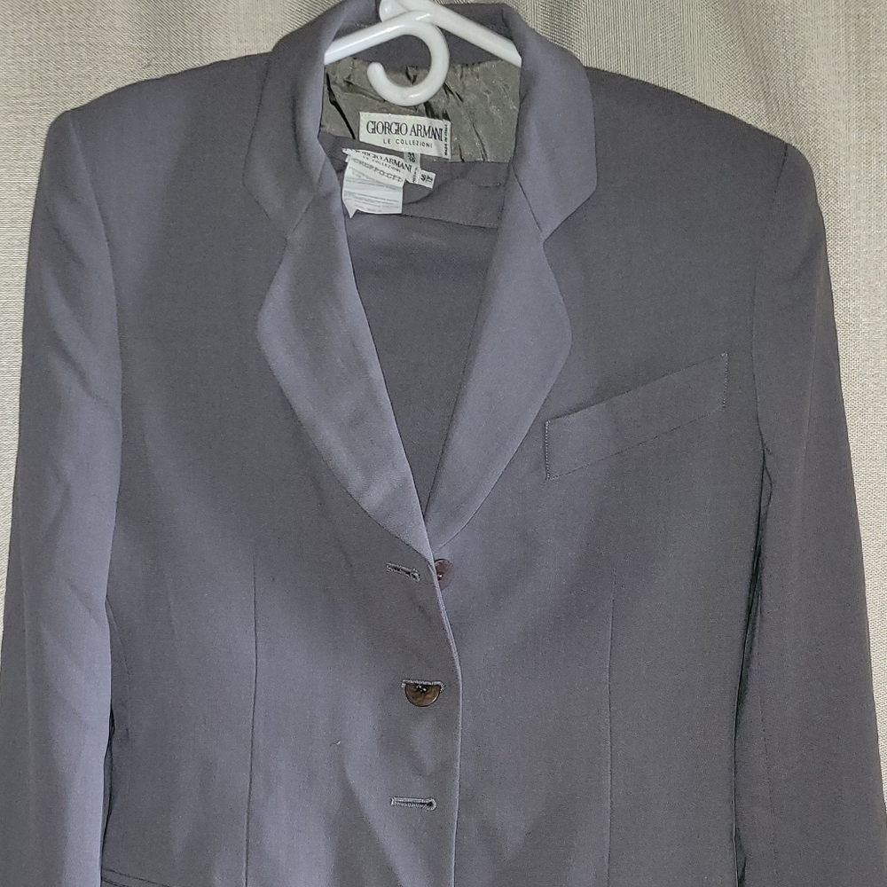Giorgio Armani Women's 2 Piece skirt Suit